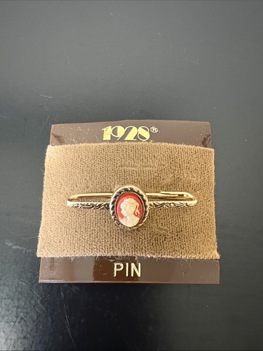 Vintage Cameo Scrolling Etched Safety Pin Style Gold tone Jewelry Brooch